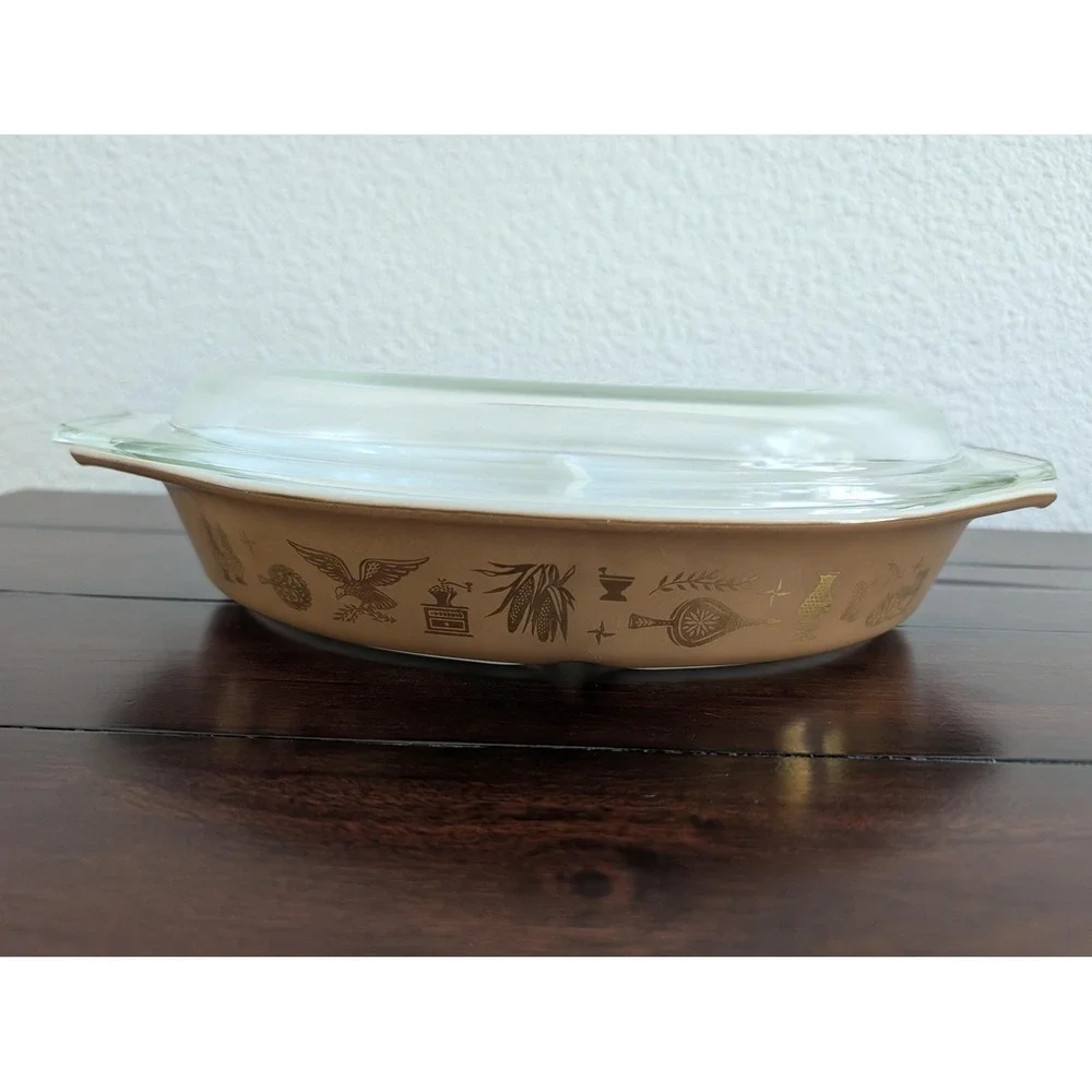 Vtg Pyrex Early American Divided Casserole Dish Clear Glass Lid 1.5 Quart Baking